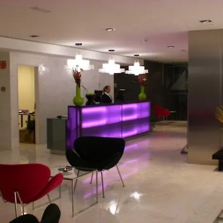 Ikonik Lex Hotell L'Hospitalet de Llobregat